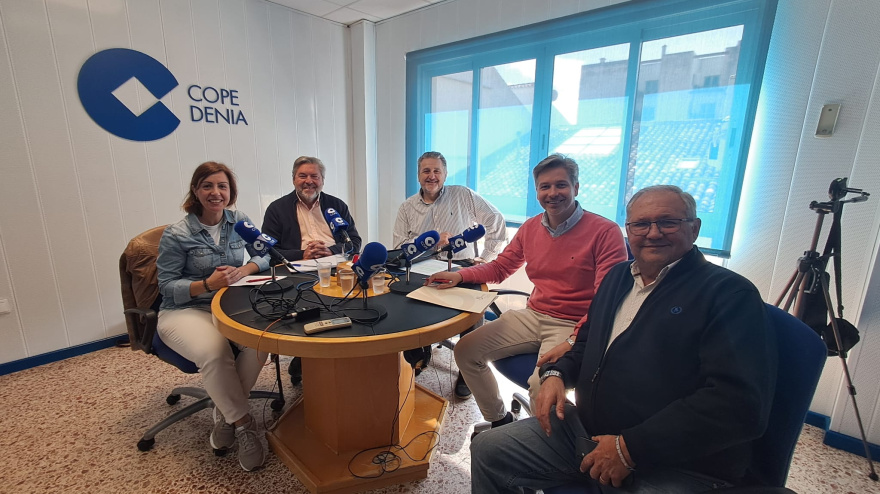 Participantes de "El Debat Dénia" sobre el Plan Especial de Les Alqueries