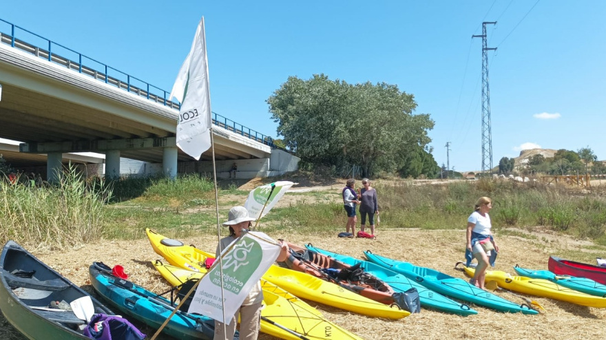 Piraguas en el Guadalete
