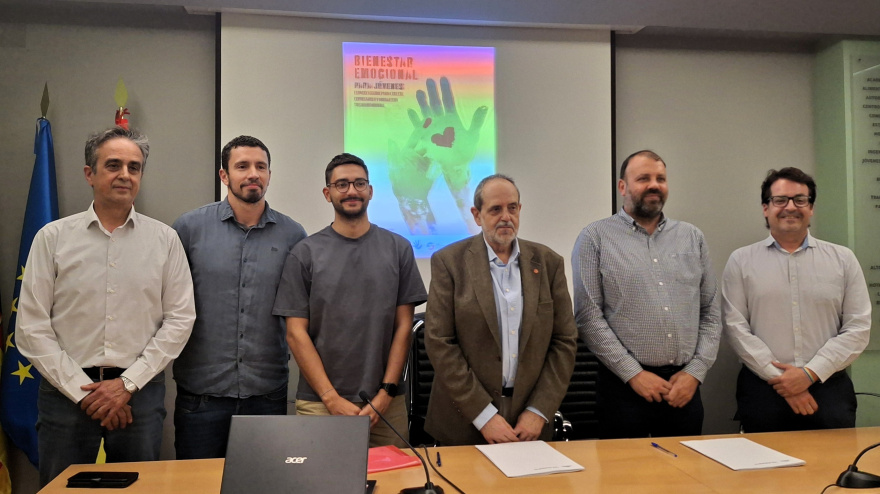 Firma del convenio de Comarca Monegros con SOS Adolescentes