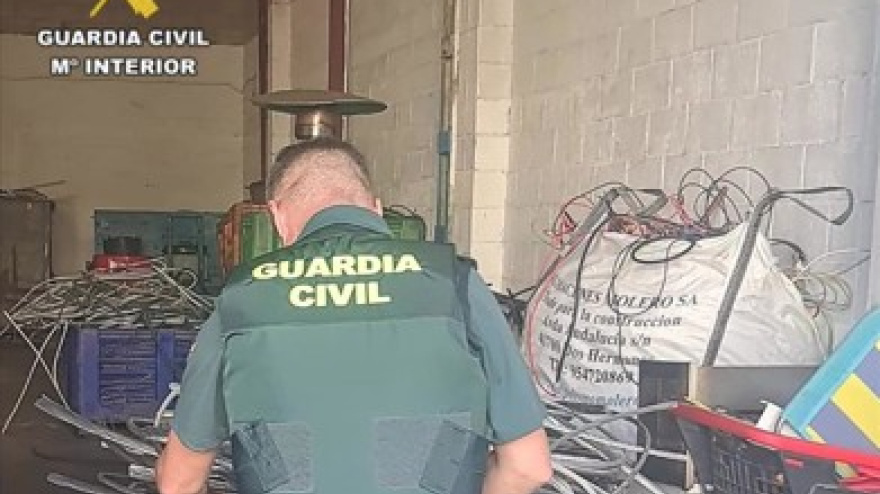 Identifican a una banda que se colaba en eventos para robar cobre y aires acondicionados en una hacienda de Sevilla