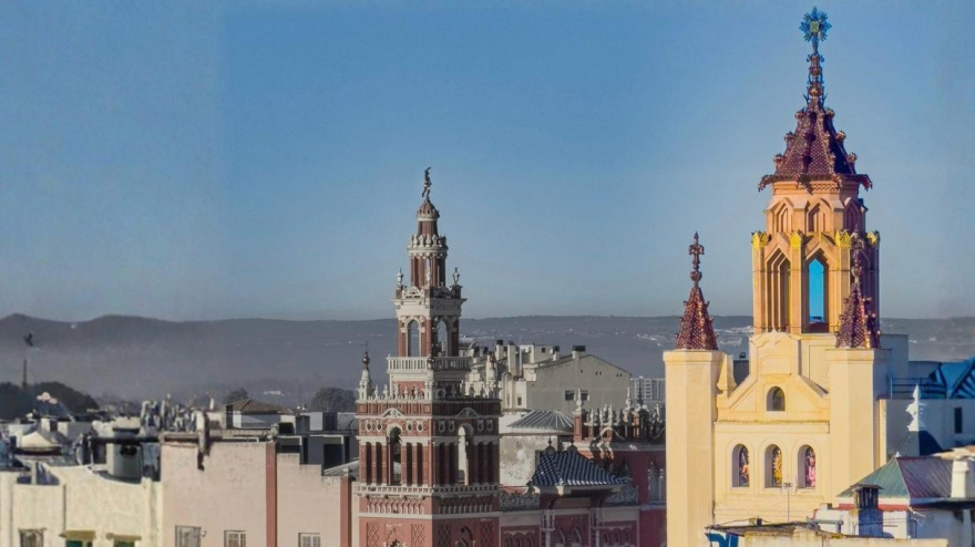 Vista de La Giralda y la Ermita de la Soledad desde la azotea de Montesinos 22