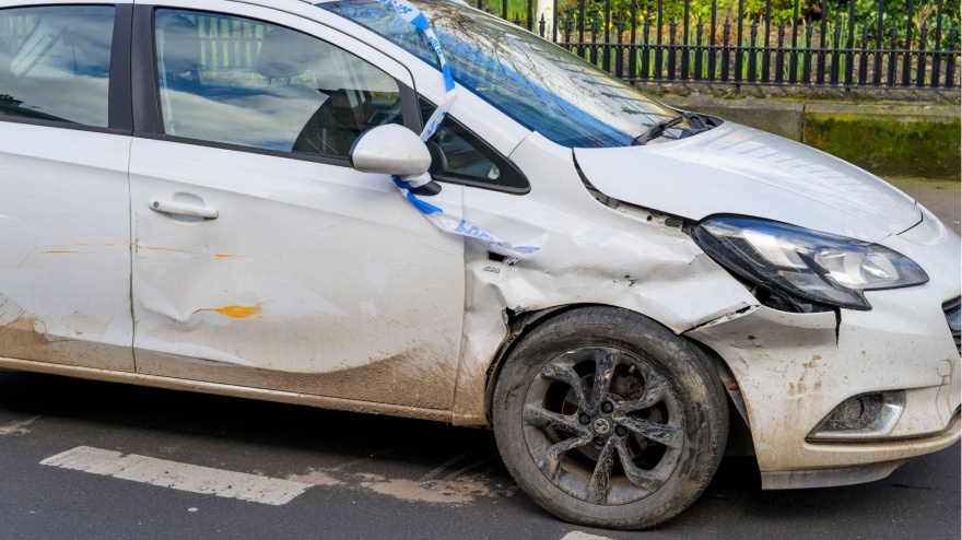 Un vehículo siniestrado