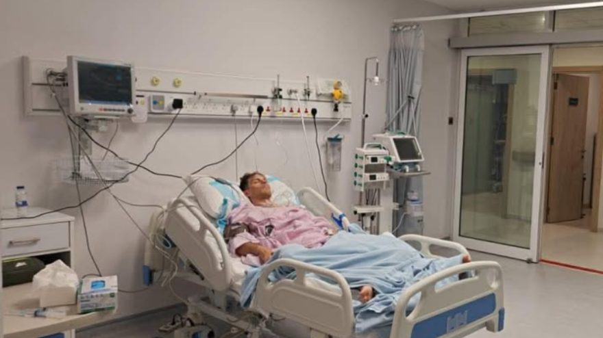 Damien Touzé en el hospital