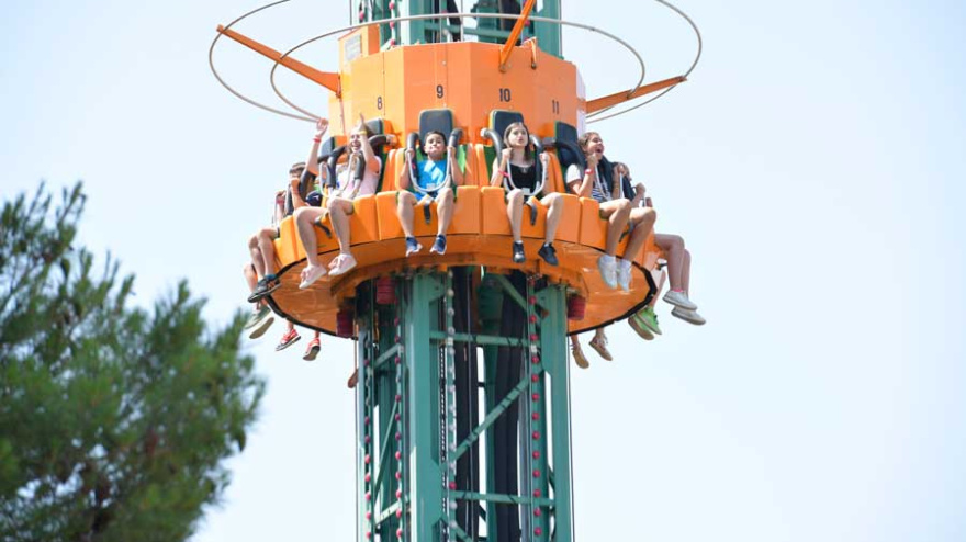 Imagen de una de las atracciones del Parque de Atracciones de Zaragoza