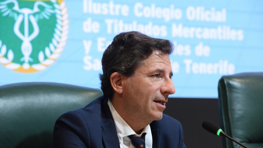 El economista Rubén Gimeno Frechel, Secretario Técnico del REAF del Consejo General de Economistas