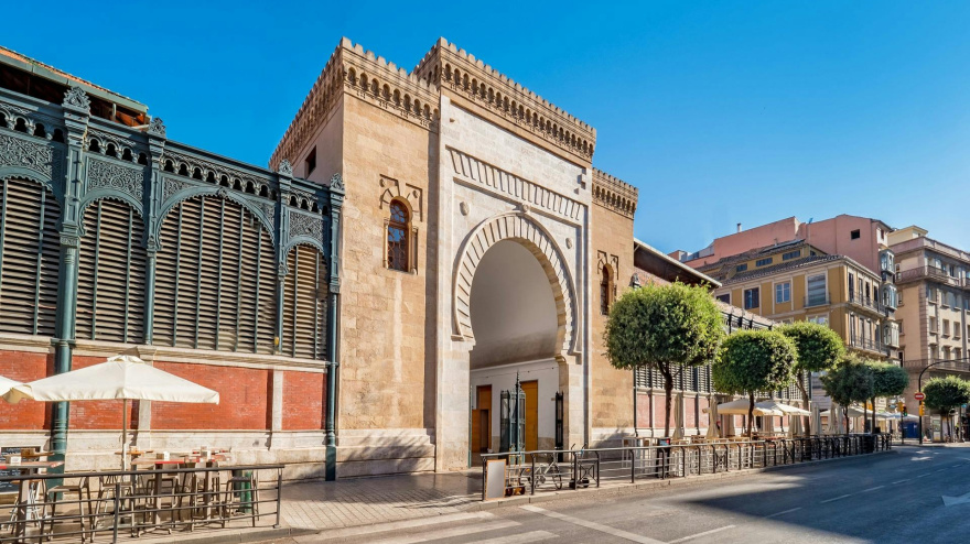 Portada del Mercado de Atarazanas