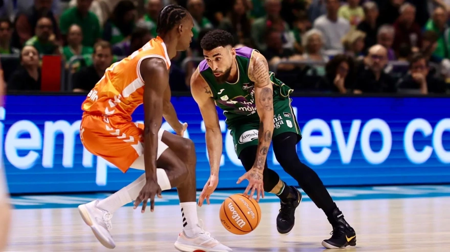 Duarte trata de superar a Badio