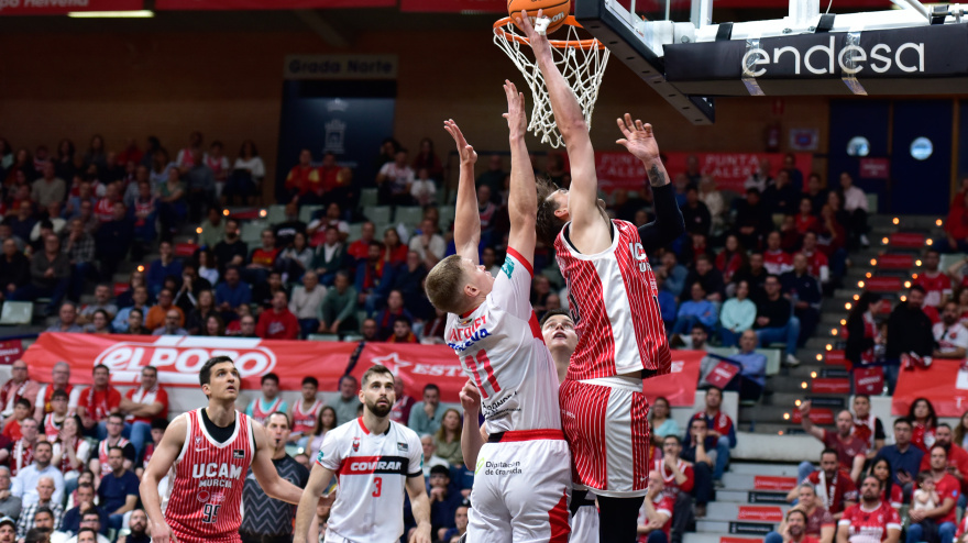 Otro gran partido de Will Falk