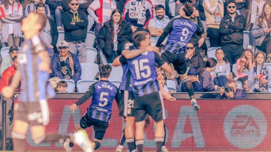 Viñas anotó un doblete ante el Celta de Vigo