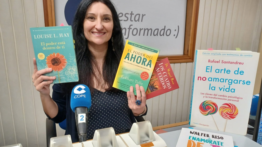 Sabela Naranjo en los estudios de COPE Ferrol
