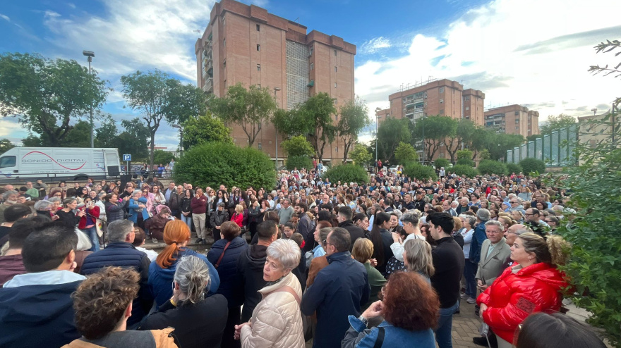 La Plaza de la Juventud de la Fuensanta, durante el acto en memoria de Tulia