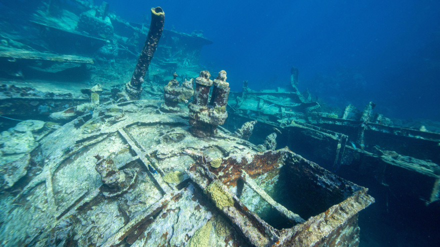 Restos del naufragio del Kinsei Maru en el lado noreste del Banco de Plata, República Dominicana, Antillas Mayores, Caribe, Centroamérica.