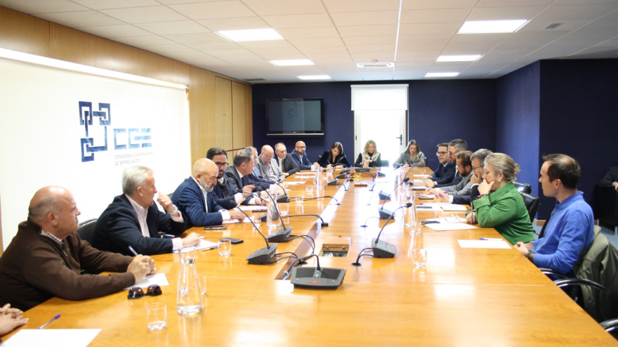 Nace la Mesa del Agua en Granada para impulsar las canalizaciones de Béznar-Rules