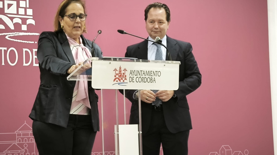 Blanca Torrent y Miguel Ángel Tamarit en rueda de prensa