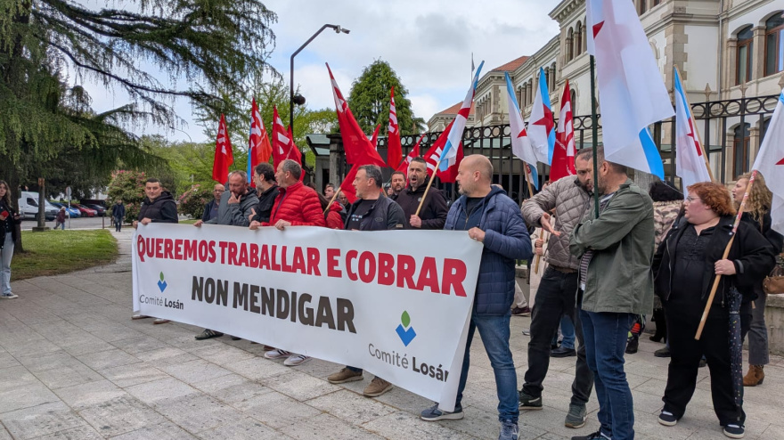 Protesta de los trabajadores de Industrias Losán en Santiago