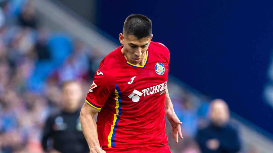 El central argentino del Getafe ha sido castigado con tres partidos de sanción tras su roja en el Ciudad de Valencia.