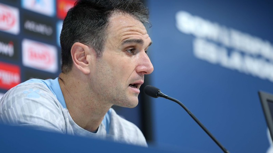 Kike García ha comparecido hoy ante los medios tras el entrenamiento perico en Sant Adrià.