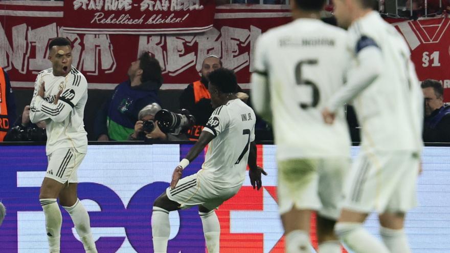 Mbappé celebrando el tercer gol del Real Madrid contra el Bayern