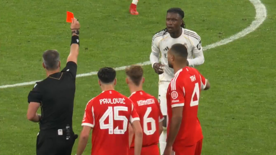 Tarjeta roja a Camavinga en el Bayern - Real Madrid