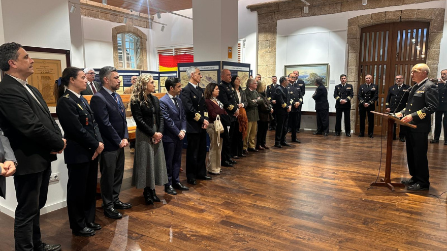 Un momento de la inauguración de la exposición en el Museo Naval