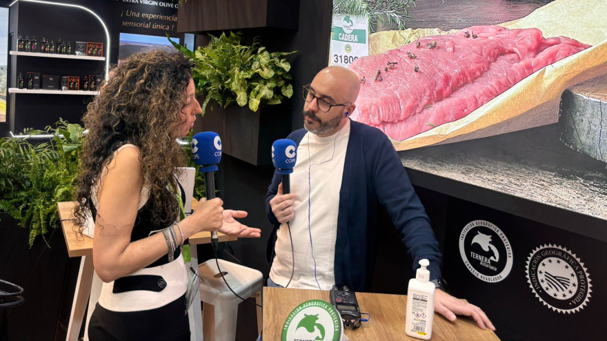 La directora gerente de la IGP Ternera Asturiana, Elena Cebada, en el especial de COPE desde el Salón Gourmets 2026