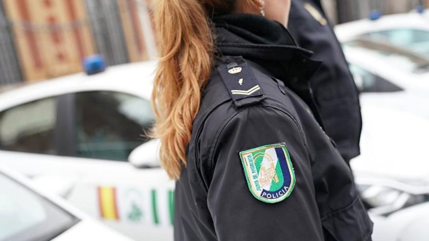 Agente de la Unidad de Policía Nacional Adscrita a la Comunidad Autónoma de Andalucía (UPA).
