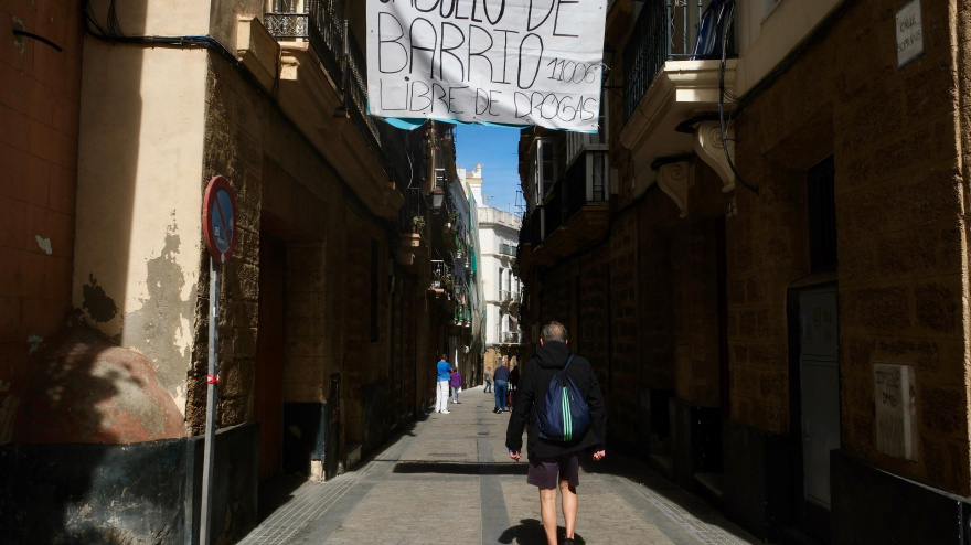 Los vecinos del barrio Santa María de Cádiz claman ante el repunte de venta y consumo de drogas