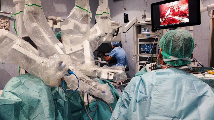 Cirugía robótica en el hospital Trueta de Girona