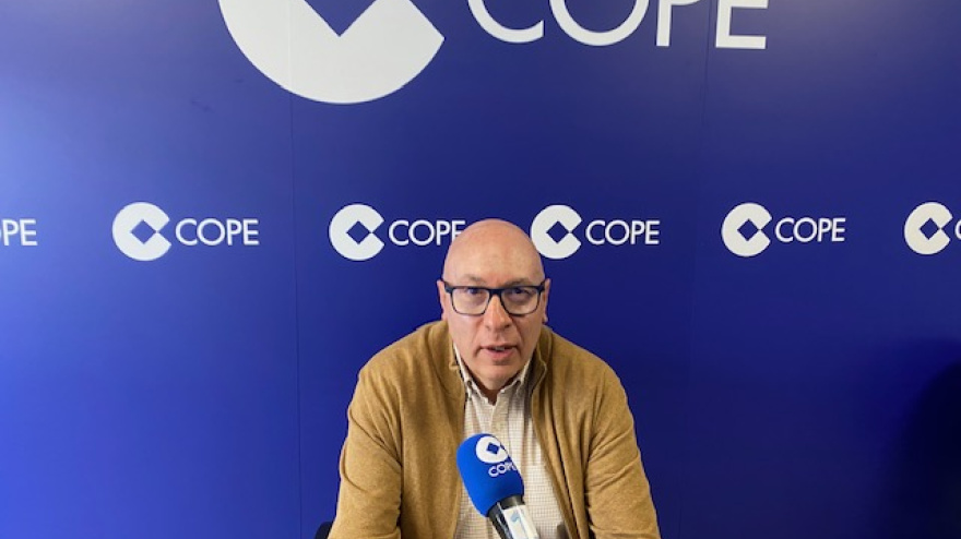 El alcalde de Barbadás, Xosé Carlos Valcárcel, en los estudios de COPE Ourense