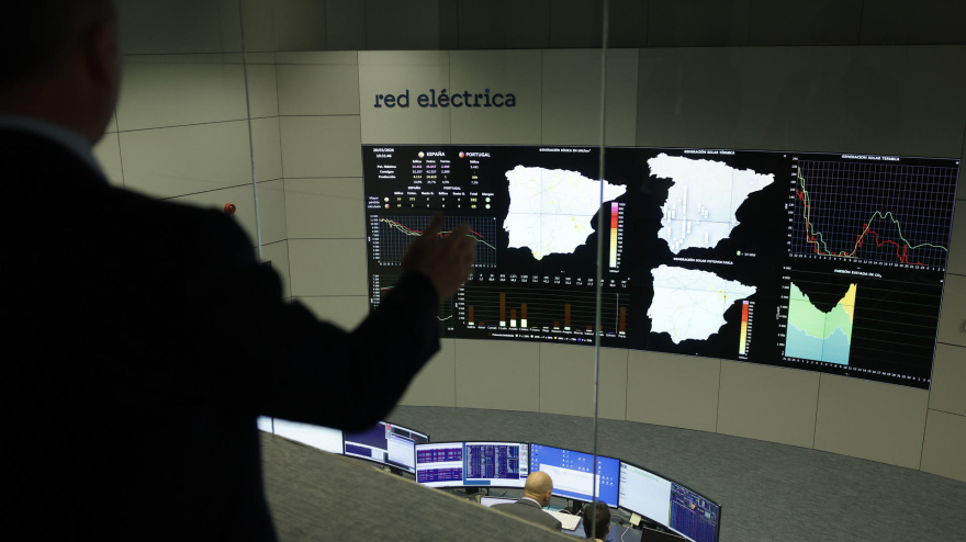 Vista del centro de control electrico (Cecoel) de Red Eléctrica en Madrid