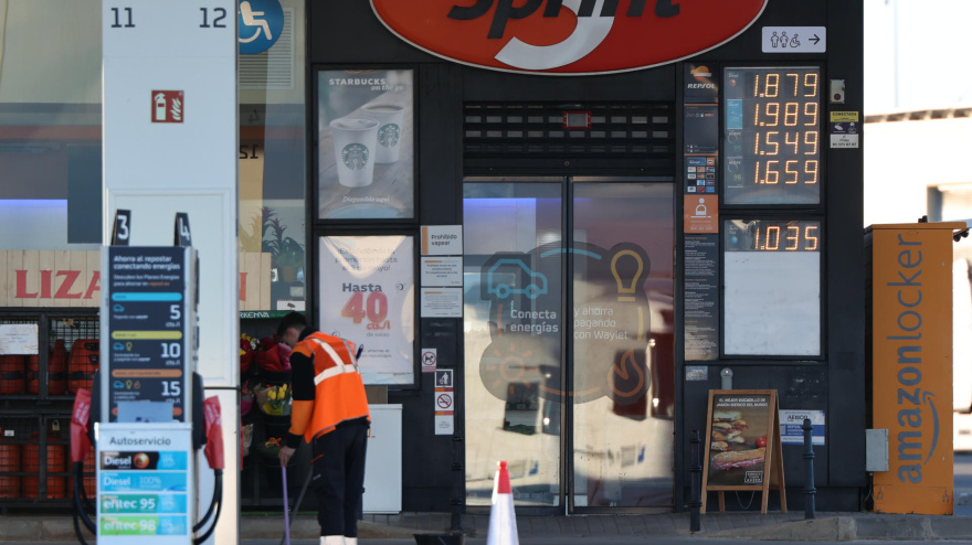 Precios en una gasolinera de Toledo