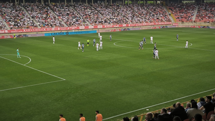 Escucha el gol de Carlos Albarran, Cultural Leonesa 0 - Córdoba CF 1