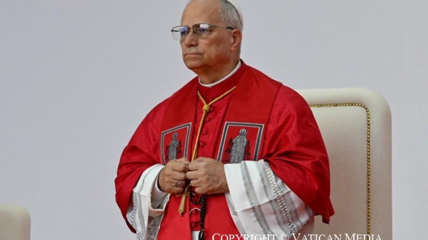 El Papa durante el rezo del Santo Rosario