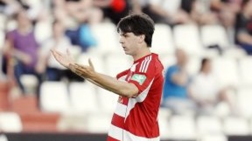 Gonzalo Petit fue el autor del gol del Granada en el Carlos Belmonte
