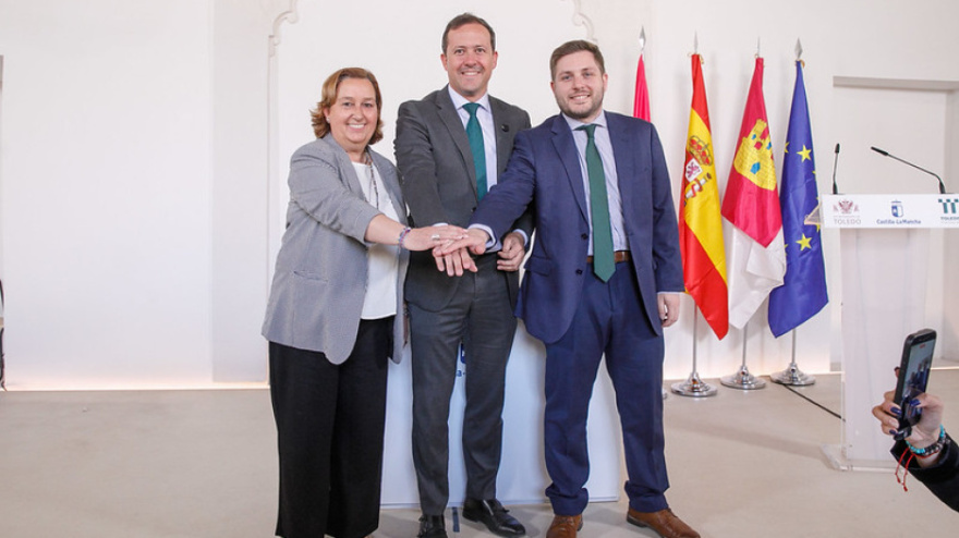 Firma acuerdo renovación estación de autobuses