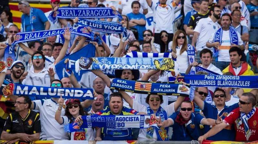 La afición del Real Zaragoza no abandona al equipo