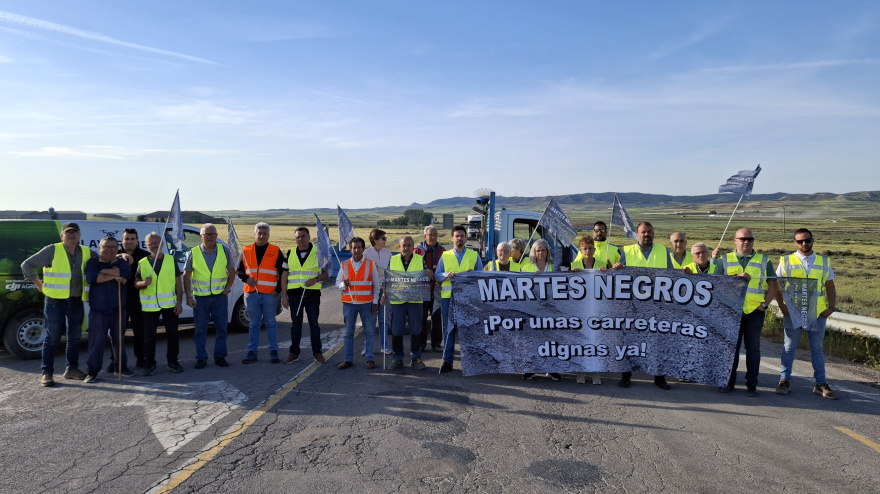 Hoy se ha cortado la carretera en señal de protesta
