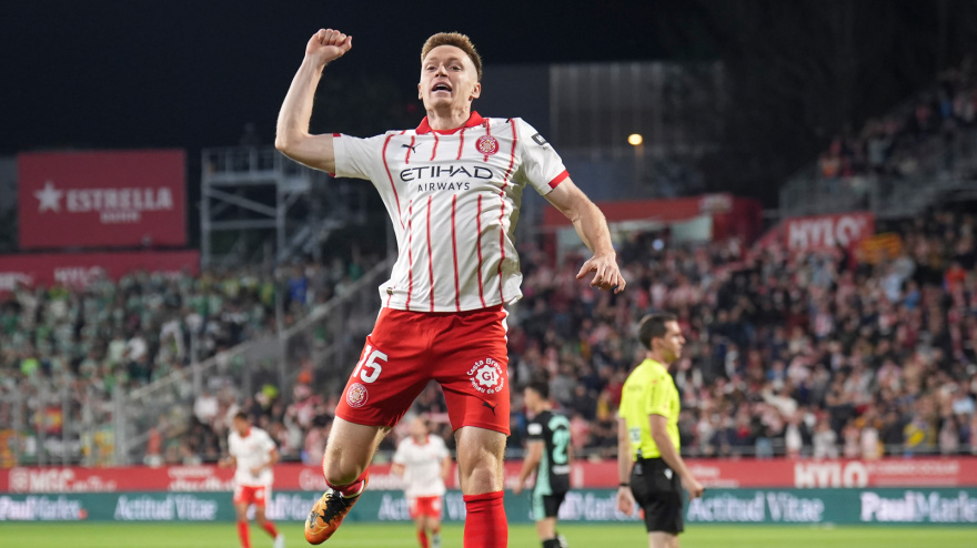 Tsygankov celebra el primer gol del Girona al Betis