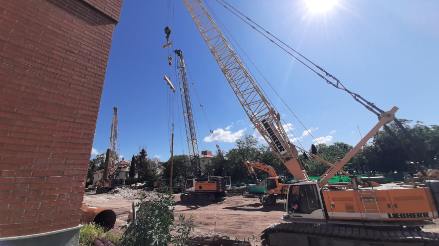 Bosque de grúas durante las obras de soterramiento del Ave en Lorca