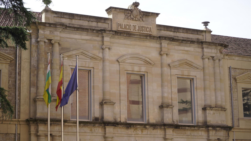 Condenado a 15 años de prisión por agresión sexual continuada a su nieto de 4 años