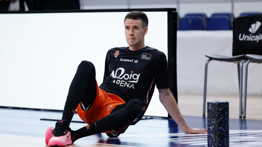 Xabi López-Arostegui, pensativo