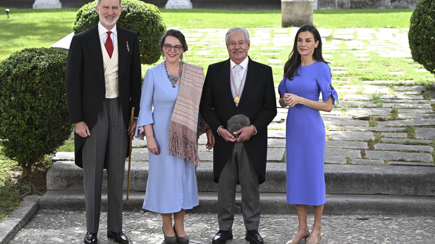 Gonzalo Celorio recibe el Premio Cervantes 2025 de manos de los Reyes