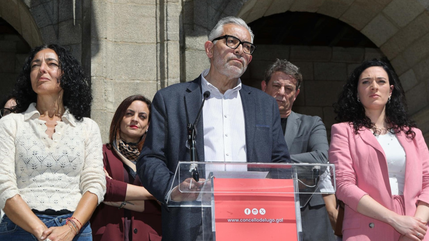 Miguel Fernández, alcalde de Lugo, en la rueda de prensa tras la presentación de la moción de censura por parte del Partido Popular