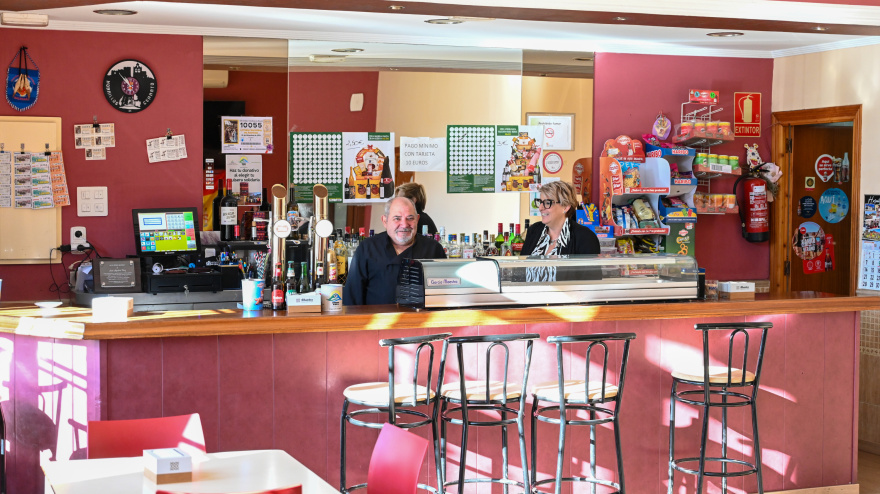 El consejero de la Presidencia, Luis Miguel González Gago, presenta la resolución de la convocatoria de ayudas para bares y centros de ocio y convivencia en pequeños pueblos de Castilla y León