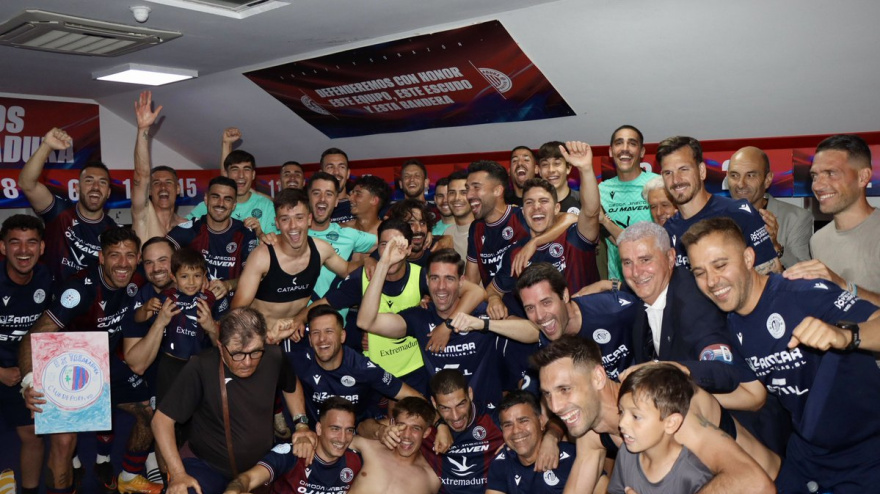 El vestuario azulgrana celebra el triunfo ante La Unión