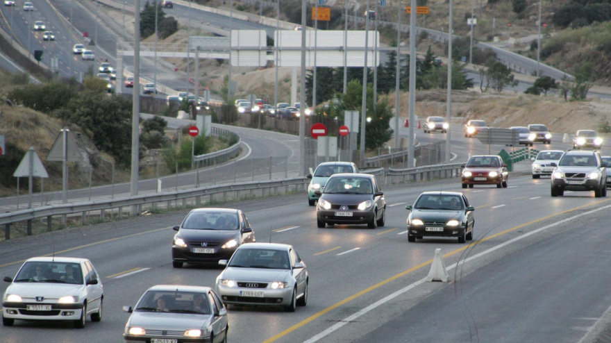 Tráfico en la autovia A6 a la altura de la localidad madrileña de Galapagar