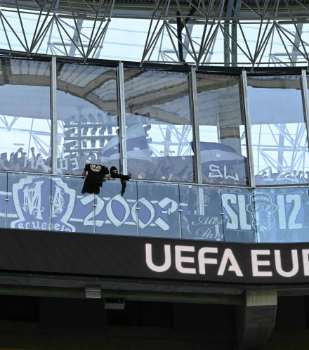 Aficionados del Anderlecht, en el Reale Arena (Cordon Press)