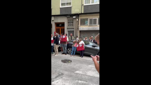 Cacerolada contra un narcopiso en la Calle Laracha de A Coruña