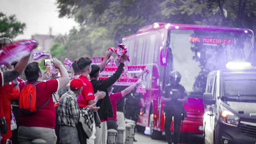 La afición grana acudió en masa al Rico Pérez