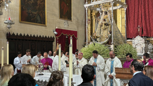 Monseñor José Rico Pavés en la Pontifical de la Merced